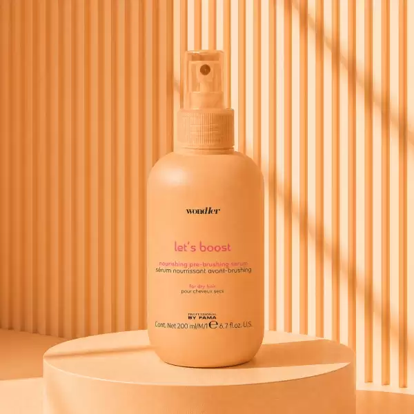 <a href="https://www.professionalbyfama.com/es/producto/nourishing-pre-brushing-serum/">NOURISHING PRE-BRUSHING SERUM</a>